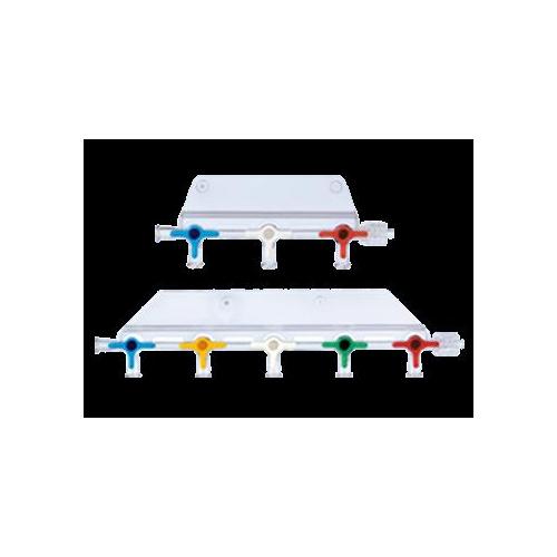 Fresenius Kabi AG Dreiwegehahn blau AP 200 + 10cm Leitung 2x4mm knickstabil