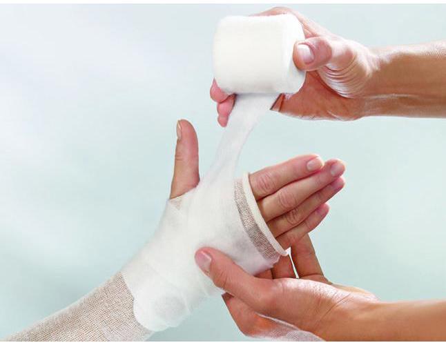 Cellona Synthetikwatte 10cmx3m, 8 St., steril